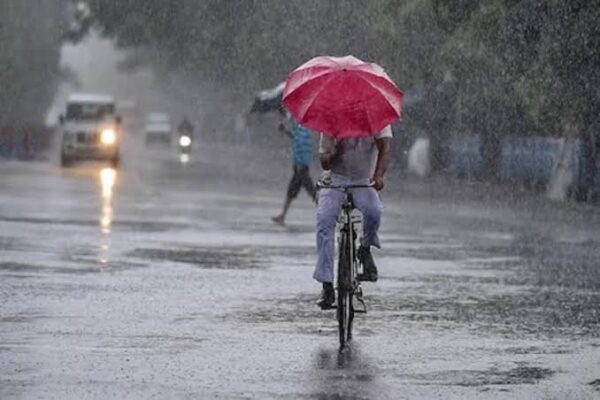 Rainy weather in Surat city district: Coolness spread in the atmosphere
